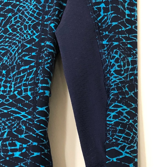 Lululemon Cover Me Long Sleeve 8 - Picture 10 of 11